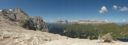 2016/08 - Blick von der Marmolata in Südtirol.