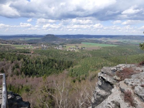 2018/04 - Blick in das Elbsandsteingebirge auch „Sächsische Schweiz“ - Bild 2